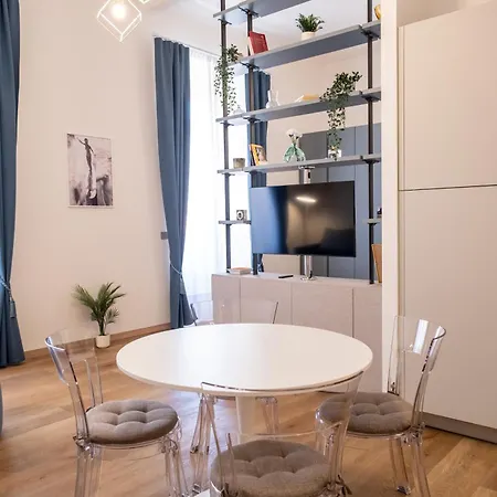 Eve Collection - Center * Trieste