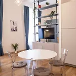 Eve Collection - Center * Trieste