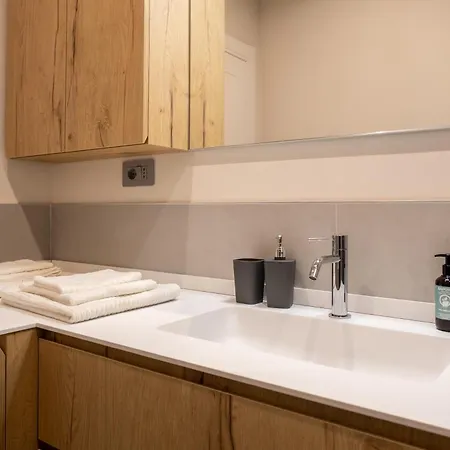 Eve Collection - Center Apartment