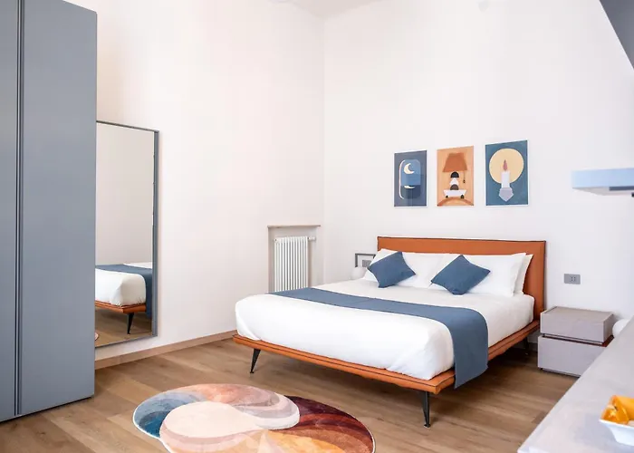 Eve Collection - Center Apartment *